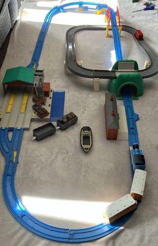 Vintage tomy thomas and cranky - thomas,
